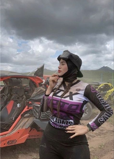 Fox Racing Clothing, Boujee Outfits, Motorcycle Outfit, Riding Outfit, Outfit Women, Fox Racing, Dirt Bike, Off Road, Bike