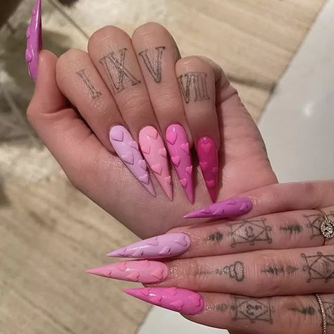 Pointy Nails, Stiletto Nails Designs, Pink Nail, Fire Nails, Pretty Acrylic Nails, Dope Nails, Valentine's Day Nails, Best Acrylic Nails, Long Acrylic Nails