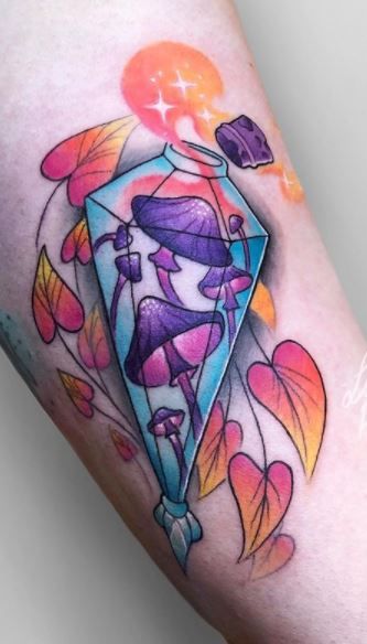 Purple Mushroom Tattoo, Crystal Mushroom Tattoo, Phycadelic Tattoo, Unique Anime Tattoos, Anime Tattoos Ideas, Groovy Mushroom, Mushroom Tattoo, Tattoo Me, Crystal Tattoo