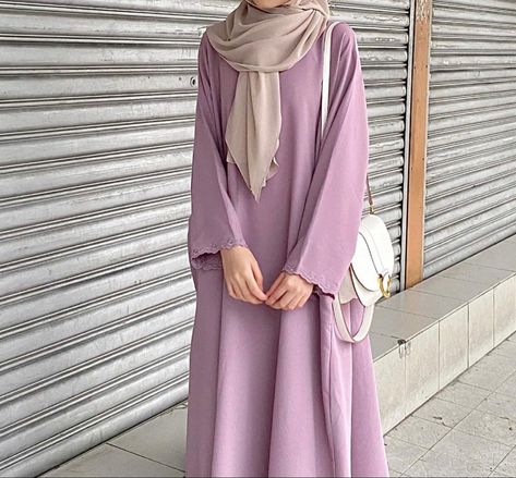 Simple Borka Design, Abaya Dresses, Muslim Outfit, Modern Hijab Fashion, Simple Kurta Designs, Muslim Fashion Hijab Outfits, Hijabi Fashion Casual, Hijab Outfits, Islamic Dress