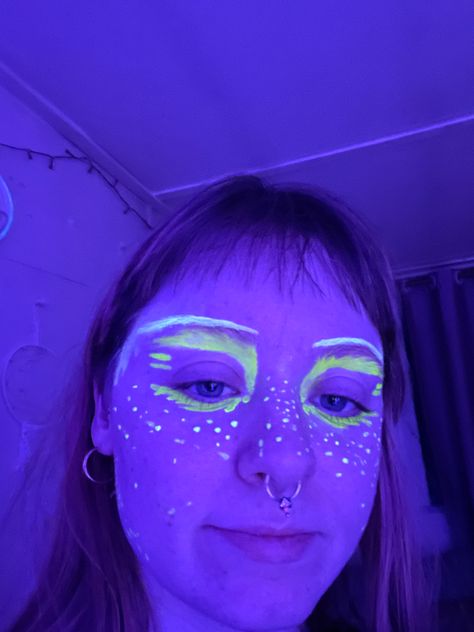 Yellow Eyeliner, Dark Freckles, Rave Makeup, Graphic Liner, Uv Light, In The Dark, Glow In The Dark, Face Paint, The Darkest