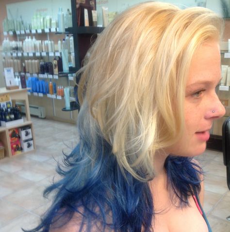 Blue ombré  Www.salonnirvana.biz Hairdye Ideas, Highschool Au, Hair Goal, Dyed Blonde Hair, Neon Aesthetic, Dye My Hair, Permanent Hair Color, Hair Reference, Color Inspo