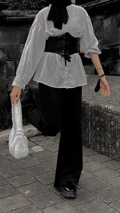 today ootd black & white monokrom aesthetic eid fitri Hijab Fashion Black Outfit, Ootd Mafia Wanita, Drescode Black Hijab, Black And White Outfits Hijab, Monochrome Outfit Black And White, Black Style Hijab, Hijab Black And White Outfits, Black And White Hijab Outfit, Black And White Dress Hijab