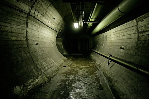 Bunker Aesthetic Dark, Bunker Aesthetic, Underground Hideout, Underground Facility, Underground Aesthetic, Space Horror, Nuclear Bunker, City Of Ember, Underground City