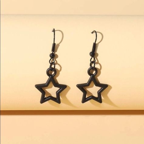 This Pair Of Boho Celestial Earring Is A Wonderful Addition To Your Wardrobe And Your Style! This Unique Pair Is Sure To Get Lots Of Compliments! Emo Accessories, Korean Accessories, Heart Drop Earrings, Star Jewelry, Watches Women Fashion, Black Earrings, Pretty Earrings, Black Star, Heart Earrings Studs