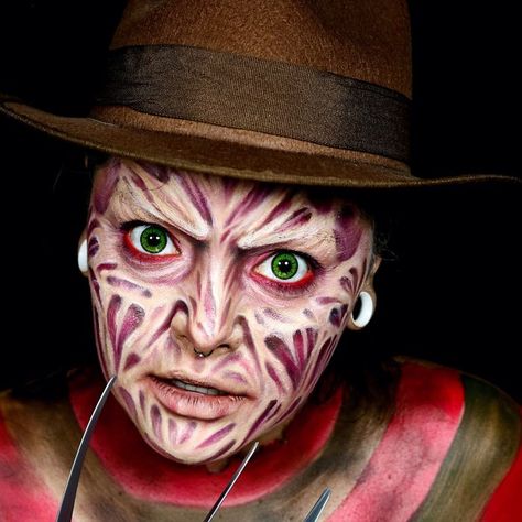 Freddy Kruger (No Prosthetics) Freddy Krueger Makeup, Freddie Kruger, Creepy Halloween Makeup, Instagram Contest, Cosplay Contacts, Face Paint Makeup, Halloween Countdown, Face Painting Halloween, Halloween Costumes Makeup