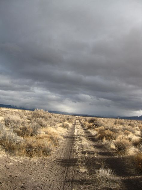 Eastern Oregon High Desert Oregon, Senior Pictures Places, Oregon Aesthetic, Oregon Trip, Beautiful Oregon, The Narrows, Cowboy Stuff, North By Northwest, Eastern Oregon