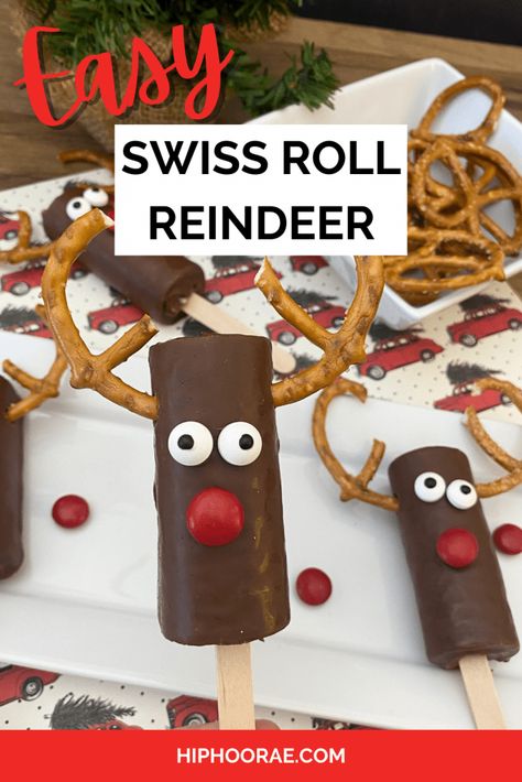 Creative Christmas Treats, Swiss Cake Roll, Kids Christmas Treats, Swiss Roll Recipe, Swiss Cake, Christmas Party Treats, Cake Rolls, Chocolate Roll, Reindeer Food