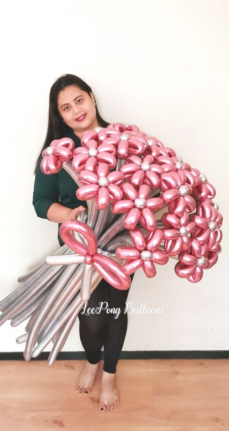 Bucket Balon, Balloon Flower Bouquet, Flower Balloons, 2023 Birthday, Chrome Balloons, Pink Chrome, Balloon Arrangements, Big Balloons, Bouquet Flower