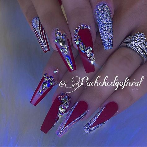 Red Acrylic Nails, Nails Design With Rhinestones, Stiletto Nails Designs, Acrylic Coffin, Coffin Nails Long, Red And Silver, Bling Acrylic Nails, Nail Designs Glitter, Luxury Nails