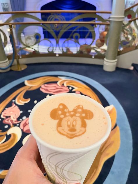 Disney Cruise For Adults, Disney Cruise Line Aesthetic, Disney Cruise Crafts, Disney Wish Cruise Ship Photos, Disney Cruise Photos, Disney Cruise Wish, Disney Cruise Birthday, Disney Cruise Christmas, Disney Cruise Aesthetic