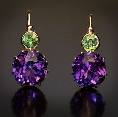 Vintage style earrings