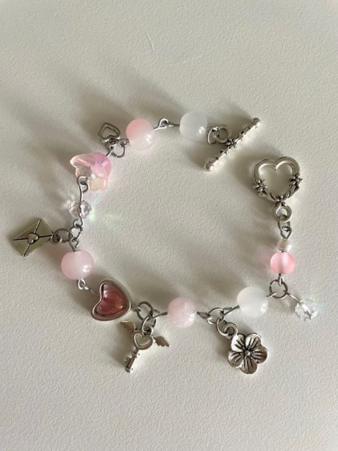 Coquette Beaded Bracelet, Coquette Jewelry Beads, Affordable Beaded Kawaii Bracelets, Kuromi Charm Bracelet, Stylish Jewelry Accessories, Charm Bracelet Fairy, Dream Bracelet, Bracelet Diy, Bracelet Pandora