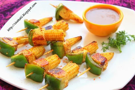 Indian Bbq Party Ideas, Paneer Appetizers, Tapas Ideas, Veg Starter Recipes, Vegetarian Tapas, Paneer Snacks, Veg Appetizers, Veg Snacks, Spicy Appetizers