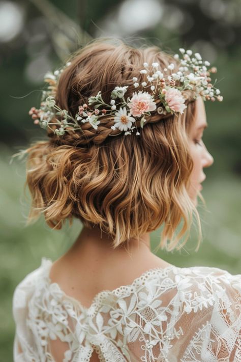 For a chic and striking look, wedding hairstyles for short hair offer a unique appeal. Explore the best short hairstyles for brides here. Short Hair Boho Wedding Styles, Wedding Short Curly Hairstyles, Short Boho Wedding Hair, Short Hairstyle For Bride, Fancy Hairdos For Short Hair, Short Half Up Wedding Hair, Short Hair Up Do Wedding, Chin Length Bridesmaid Hair, Boho Bride Short Hair