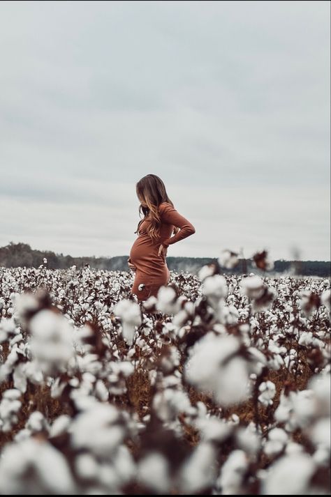 Cotton Field Maternity Pictures, Cotton Field Photography, Couple Maternity, Baby Bump Pictures, Bump Pictures, Field Photography, Cotton Fields, Maternity Pics, Maternity Photography Poses