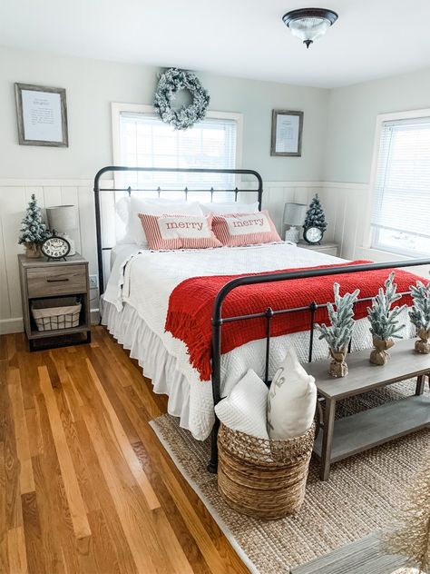 Welcome to my bright and cozy Christmas farmhouse bedroom. Grab a cup of coffee or cocoa and head on over to get all of the cheerful Christmas vibes that this room has to offer! #christmasdecor #farmhousebedroom #farmhousechristmas #farmhousedecor Farmhouse Christmas Bedroom, Christmas Guest Bedroom, Cozy Modern Farmhouse, Winter Bedroom Decor, Holiday Bedroom Decor, Modern Farmhouse Christmas, Holiday Room Decor, Holiday Bedroom, Christmas Room Decor Diy