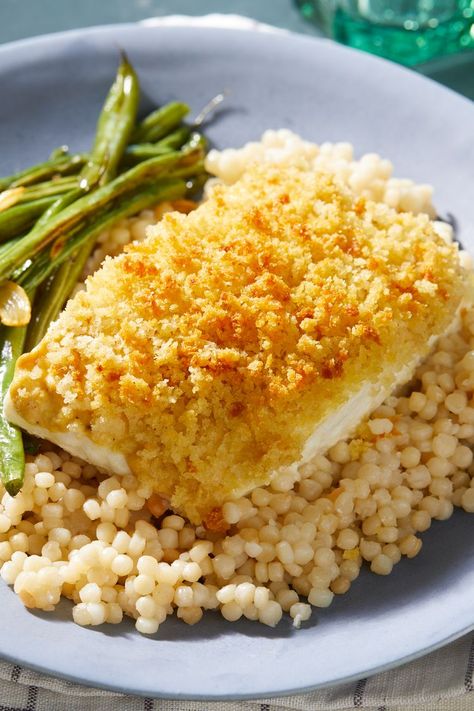 Crispy Halibut Recipes, Halibut Recipes Baked Panko, Panko Crusted Halibut Recipes, Panko Halibut, Baked Halibut With Mayonnaise, Almond Crusted Halibut, Garlic Parmesan Baked Halibut, Halabit Fish Recipe Baked, Panko Crusted Halibut