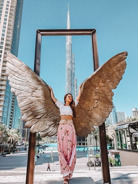 Photo Poses In Dubai, Dubai Wings, Wings Of Mexico Dubai, Burj Khalifa Photo Ideas, Dubai Frame Photo Ideas, Dubai Photoshoot Ideas, Dubai Portrait, Burj Khalifa Photography, Photos In Dubai