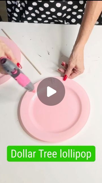 Olivia Parazine on Instagram: "Transforming party plates from Dollar Tree into colorful lollipops – easy, affordable, and oh so sweet! 🍭✨ #DIYPartyCrafts #DollarTreeCrafts" Diy Lollipops Decorations, Dollar Tree Christmas Candy Decor, Diy Large Lollipop Decorations, Diy Fake Lollipop, Dollar Tree Lollipop Diy, Dollar Tree Candy Land Decor, Lollipop Decorations Diy, Lollipop Birthday Party Ideas, Diy Lollipop Decorations