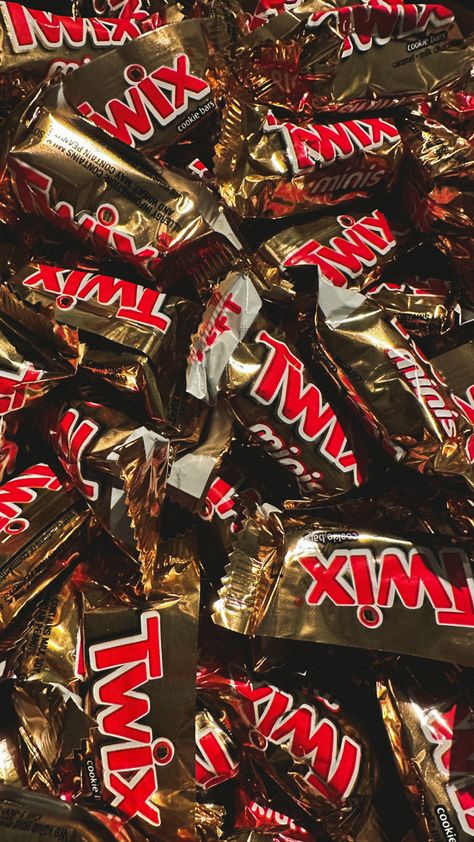 Twix Twix Chocolate Wallpaper, Quality Street Chocolates Aesthetic, Twix Chocolate Aesthetic, Twix Aesthetic, Snacks Snap, Quality Streets Chocolates, Twix Candy, Twix Chocolate, Lavender Wedding Cake