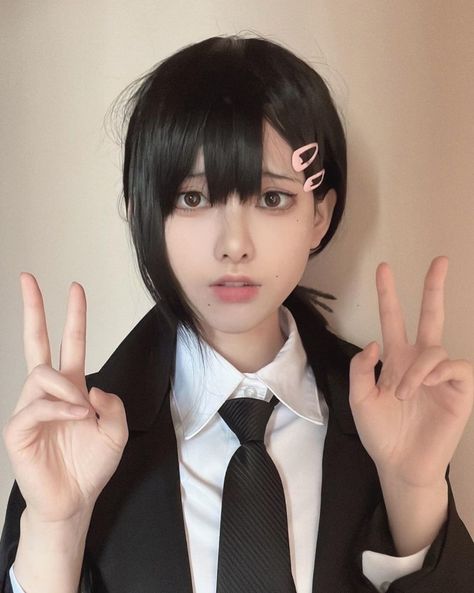 Kobeni Aesthetic, Short Dyed Hair, Cosplay Ideas Women, Anime Cosplay Ideas, Short Grunge Hair, Drawing Body Poses, Universal Language, Male Cosplay, Cosplay Characters