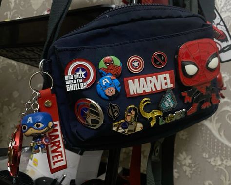 Spider-man Bag, Spiderman Bag, Game Room Basement, Cap Decorations, Marvel Posters, Backpack Decoration, Crazy Outfits, What In My Bag, Cute Swag Outfits