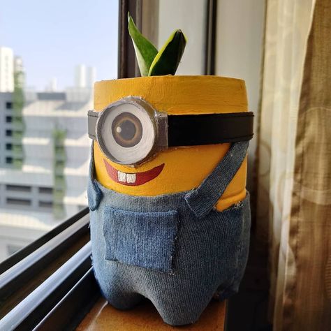 Made from Waste Materials. Wall-e Plant, Bucket Crafts, Diy Minions, Minion Art, Craft From Waste Material, Diy Room Decor Videos, Waste Material, Door Signs Diy, Bottle Craft