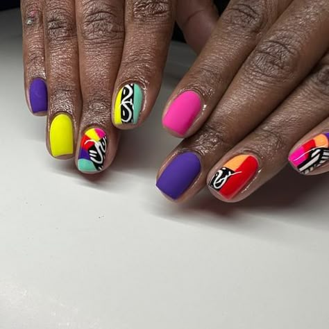 Crystal (@crys_nail_life) • Instagram photos and videos Cute Funky Nails Short, Short Natural Nail Designs, Press On Nail Art, Nails Ballerina, Hot Nail Designs, Rainbow Nail Art, Pedi Ideas, Rainbow Nail, Natural Nail Designs