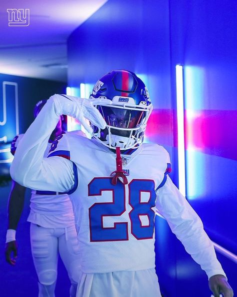 Cornerback Drip, Giants Wallpaper, Ny Giants Wallpaper, Nfl Giants Wallpaper, New York Giants Wallpaper, American Football Cleats, New York Giants Aesthetic, Giants Wallpaper New York, Cool Football Pictures