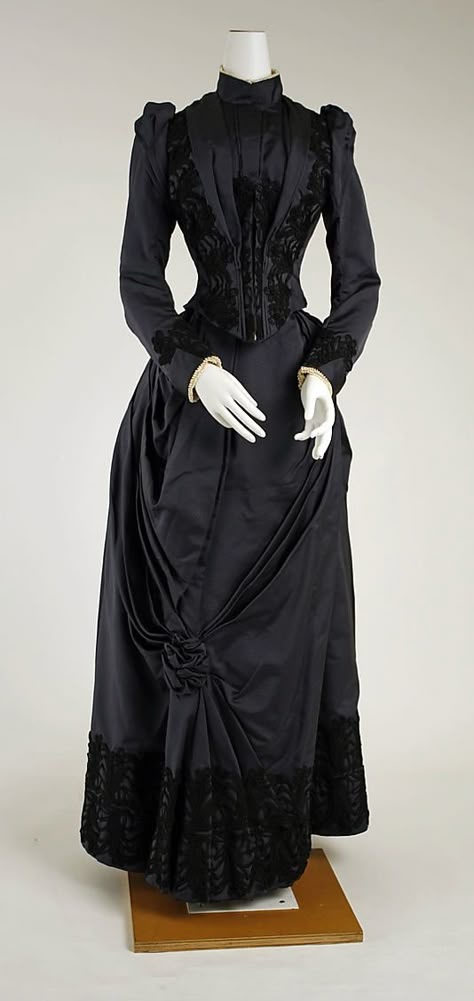 Dress, black  Date: 1888–89 Culture: American or European Medium: silk  Metropolitan Museum of Art  Accession Number: C.I.63.23.4a, b 1880s Fashion, 1800s Fashion, Afternoon Dress, 19th Century Fashion, Old Dresses, Couture Dress, Victorian Clothing, Antique Dress, Vintage Gowns