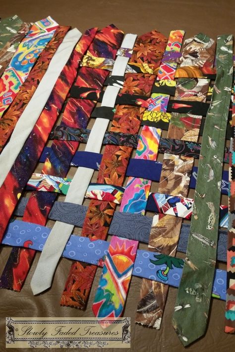 Lap Quilt Made Out of Woven Ties – Slowly Faded Treasures Tie Quilt Pattern Ideas, Neck Tie Quilts, Neck Tie Projects, Neck Tie Crafts, Old Neck Ties, Diy Necktie Projects, Diy Necktie, Necktie Quilts, Necktie Projects