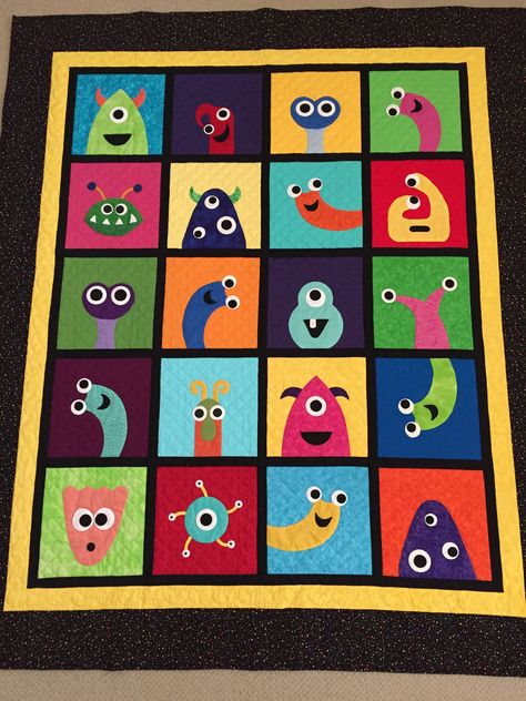 Monster Quilt Pattern, Christmas Rag Quilts, Monster Quilt, Baby Boy Quilt Patterns, Bee Quilt, Kid Quilts, Boys Quilt Patterns, Baby Quilt Pattern, Applique Quilt Patterns