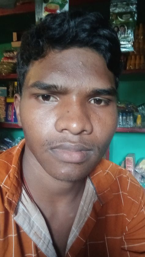 India Photography People, Guy Pictures For Fake Account, Indian Guy Pfp, Ugly Indians, Indian Funny Pictures, Indian Man Selfie, Random Indian Guy, Brown Boys Indian, Indian Pfp