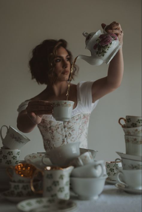 Tea Party Reference Pose, Tea Time Pose Reference, Tea Party Theme Photoshoot, Tea Photoshoot Ideas, Tea Time Aesthetic Outfits, Tea Party Senior Pictures, Victorian Tea Party Outfit, Tea Party Ideas Outfits, Pouring Tea Pose