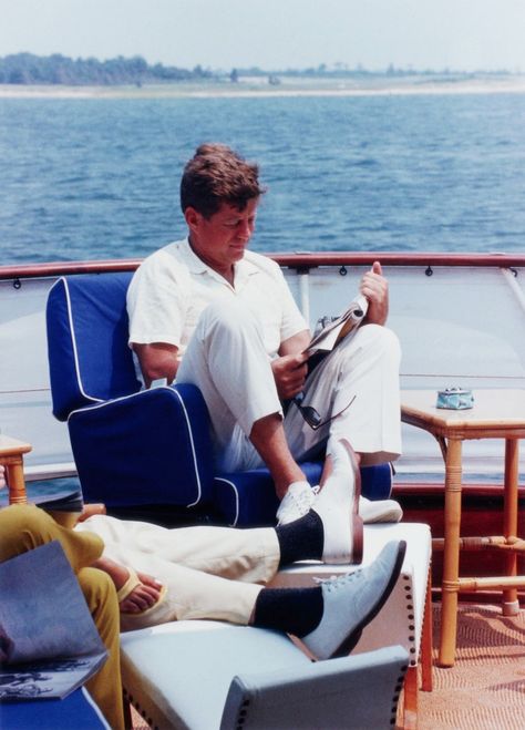 Aryton Senna, John Fitzgerald, Ivy League Style, Ray Ban Wayfarer, Paul Newman, American Presidents, Nautical Fashion, Power Couple, Brooks Brothers