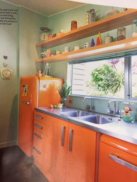 Orange Smeg Fridge, Retro Futurism Kitchen, Orange Kitchen Aesthetic, 60s Kitchen Aesthetic, Retro Fridge Kitchen, Retro Home Decor 1950s, Retro Home Design, Orange Fridge, Kitchen Color Themes