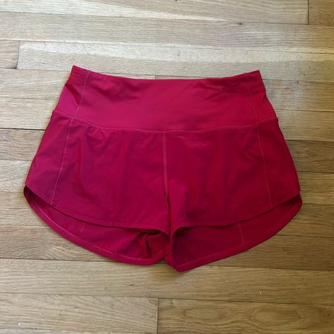 Brand New Lululemon Shorts Perfect Condition. Size 6 Lulu Shorts, Lululemon Speed Up Shorts, Yoga Short, Lululemon Hotty Hot Shorts, Shorts Lululemon, Hotty Hot Shorts, Nike Running Shorts, Cute Preppy Outfits, Mid Rise Shorts