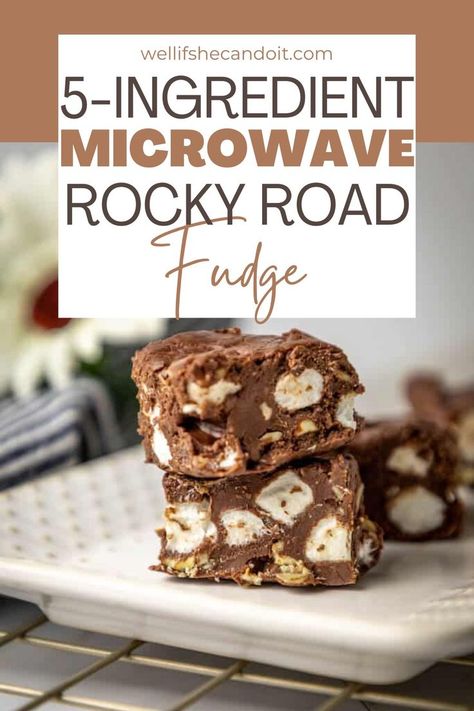 White Chocolate Rocky Road Fudge, Ricky Road Fudge, Rockyroad Fudge Recipes, Rocky Road Fudge Easy, Easy Fudge Microwave, Rocky Road Cookies Recipe, Toll House Fudge Recipe, Microwave Fudge Recipes, Almond Joy Fudge Recipe