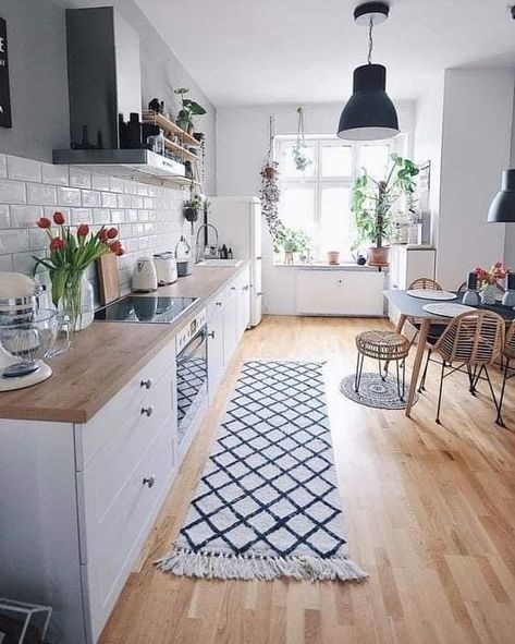 Large Kitchen Renovation, Modern Konyhatervezés, Small Kitchen Plans, Wood Worktop, Interior Boho, Interior Vintage, Farmhouse Kitchen Design, Best Kitchen Designs, White Kitchen Design