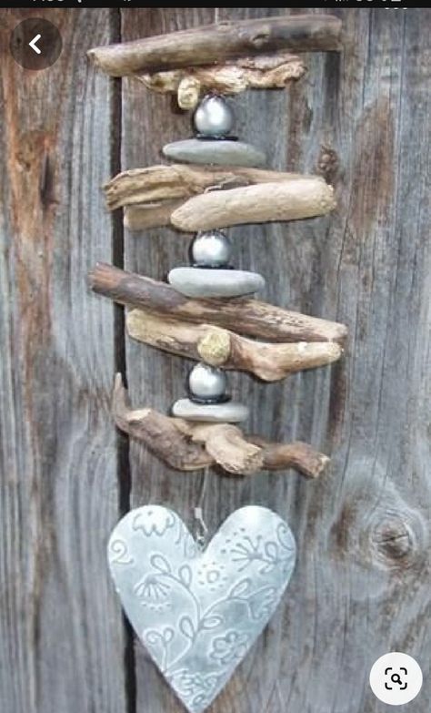 Driftwood Wind Chime Ideas, Drift Wood Art, Beach Crafts Diy, Driftwood Diy, Twig Art, Driftwood Art Diy, Driftwood Projects, Driftwood Wall Art, Driftwood Decor