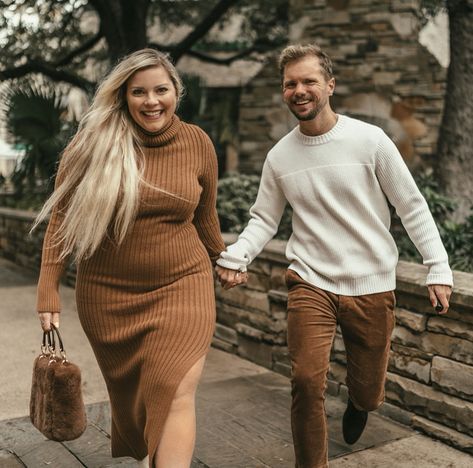 Both these looks are perfect for fall and the holidays plus this dress is so comfy! #holidaylook #nordstrom #coupleoutfits #holidays #hisandhers Couple Pose Plus Size, Couples Outfits Fall, Plus Size Couples Goals, Plus Size Couple Poses, Plus Size Couple Photoshoot, Fall Couples Outfits, Fall Couple Outfits, Plus Size Couples, Christmas Dressing