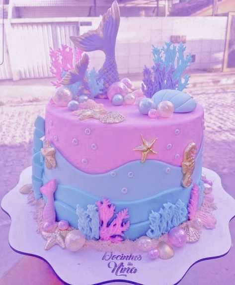 Mermaid Cake Aesthetic, Soft Photography, Aesthetic Mermaid, Makeup Cake, Cupcakes Ideas, Mermaid Pink, Themed Cookies, Pink Mermaid, Mermaid Cakes