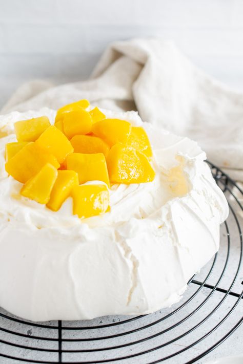 Mango Pavlova Pavlova Toppings, Lemon Meringue Cheesecake, Pavlova Recipe, Anna Pavlova, Eton Mess, Creamed Honey, Vintage Baking, Peach Juice, Baking Company