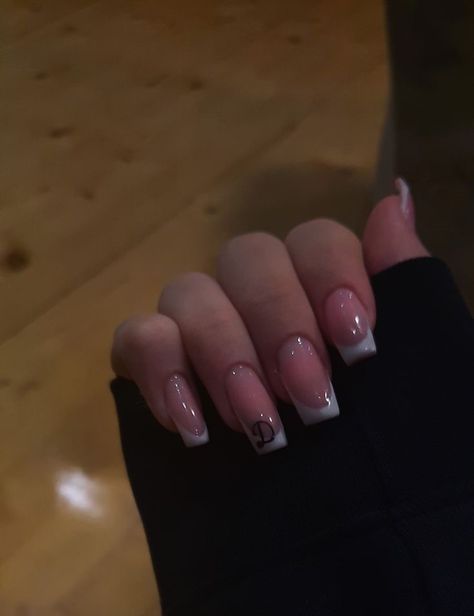 White French Tip Nails With Letter, Acrylics With Letter On Ring Finger, Cute Acrylic Nails With Initials, D Nail Initial, Letter K Initial Nails, Letter F On Nails, Nails With D Initials Acrylic, Nails With X Initial, Letter D Nail Design