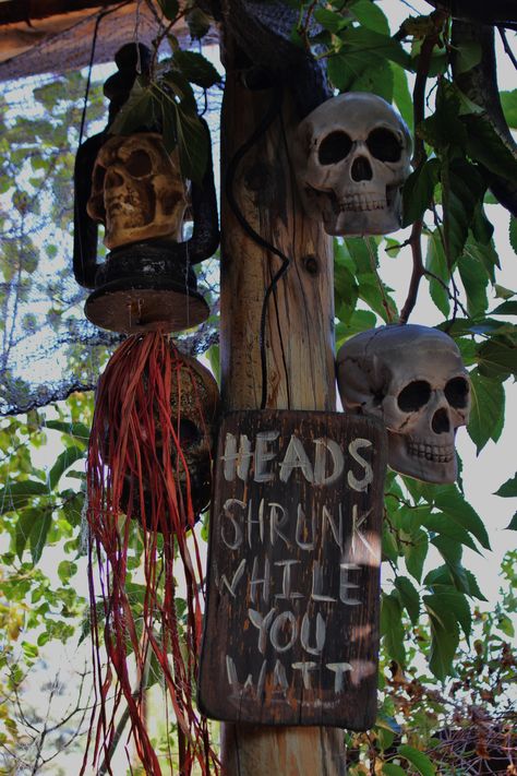 Dead End Haunt 2017 Voodoo Swamp shack area Jungle Halloween, Voodoo Decorations, Halloween Luau Party, Bayou Party Decorations, Halloween Voodoo Decorations, Voodoo Party Decorations, Voodoo Decorations Outdoor, Bayou Halloween, Voodoo Party Theme