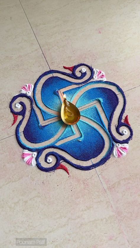 Panting Rangoli Designs, Mini Rangoli Designs For Diwali, Easy Colourful Rangoli Designs, Simple Elegant Rangoli Design, Ragoli Design 2023 Simple, Saal Mubarak Rangoli, Pretty Rangoli Designs, Rangoli Designs Asthethic, Minimalist Rangoli