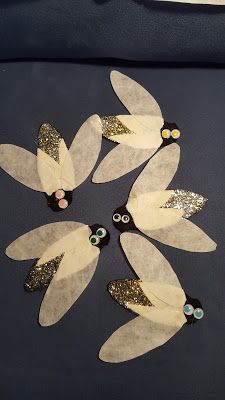 Fun with Friends at Storytime: Catching Fireflies Firefly Template, Fireflies Craft, Insects Preschool, Camping Classroom, Bugs Preschool, Storytime Crafts, Catching Fireflies, Insect Crafts, Insects Theme