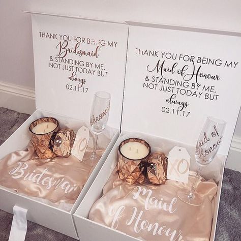 10 Bridal Party Gift Ideas Your Bridesmaids Will Love – Wedding Estates Bridesmaid Package, Reception Favors, Bridesmaid Proposal Diy, Bridesmaids Ideas, Groom Party, Fake Wedding, Bridesmaid Proposals, Wedding Messages, Asking Bridesmaids