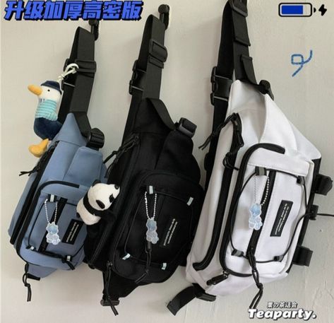 Techwear Bag, Stylish School Bags, Backpack Essentials, My Style Bags, Mens Bags Fashion, Stylish Backpacks, Pretty Bags, Men Fashion Casual Outfits, Waist Bags